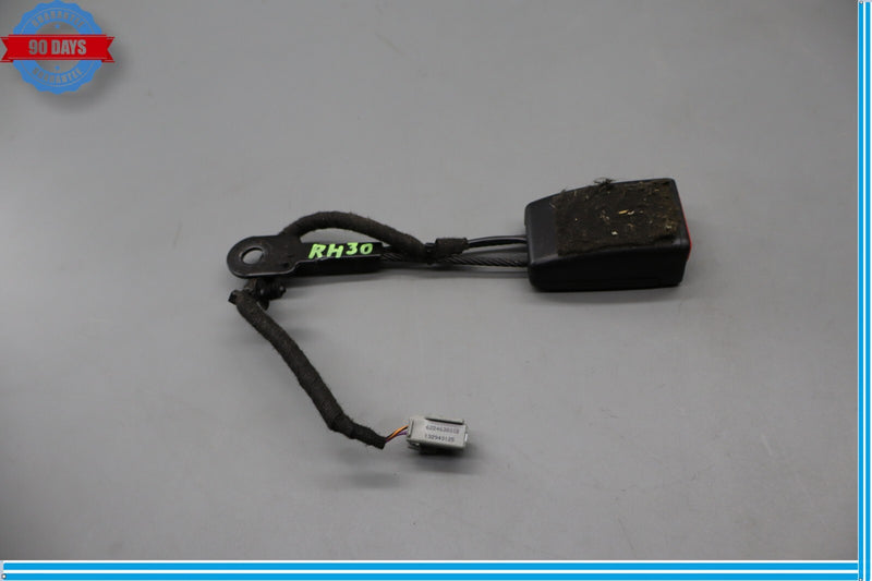 Load image into Gallery viewer, 14-19 Maserati Ghibli Front Right Passenger Side Seat Belt Buckle Black Oem