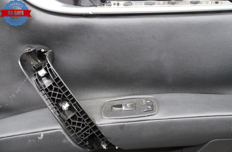 Load image into Gallery viewer, 14-22 Maserati Ghibli M157 Front Right Side Interior Door Panel 105804313C Oem