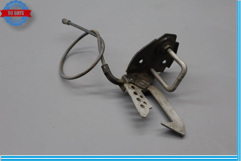 Load image into Gallery viewer, 09-15 BMW 750Li F01 F02 Hood Right Side Hood Latch Lock Striker W/ Cable Oem