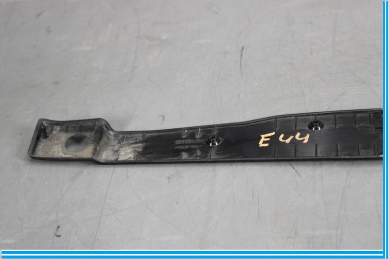 Load image into Gallery viewer, 03-06 Mercedes S500 S600 Rear Trunk Tailgate Handle Lock Latch Cover Trim Oem