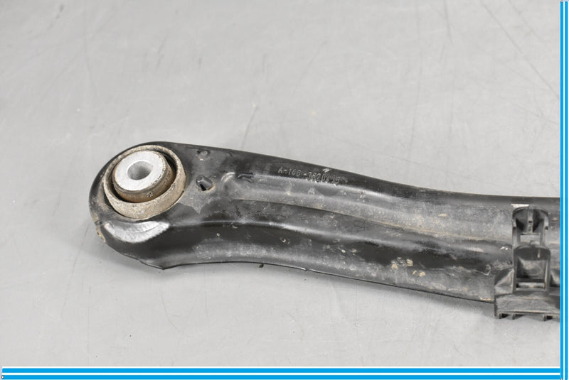 Load image into Gallery viewer, 12-19 Mercedes GL450 X166 Rear Right Side Upper Camber Control Arm Oem