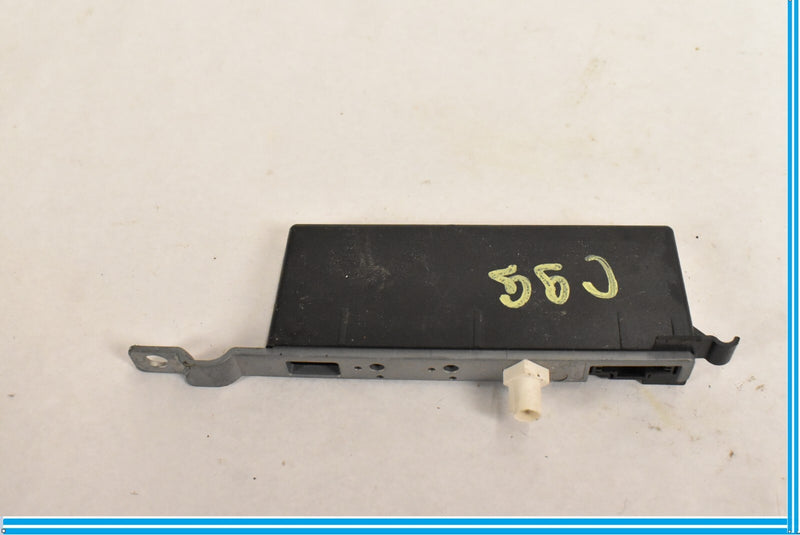 Load image into Gallery viewer, 11-18 Porsche Cayenne Rear Left Radio Antenna Amplifier Module 7P5035225M Oem