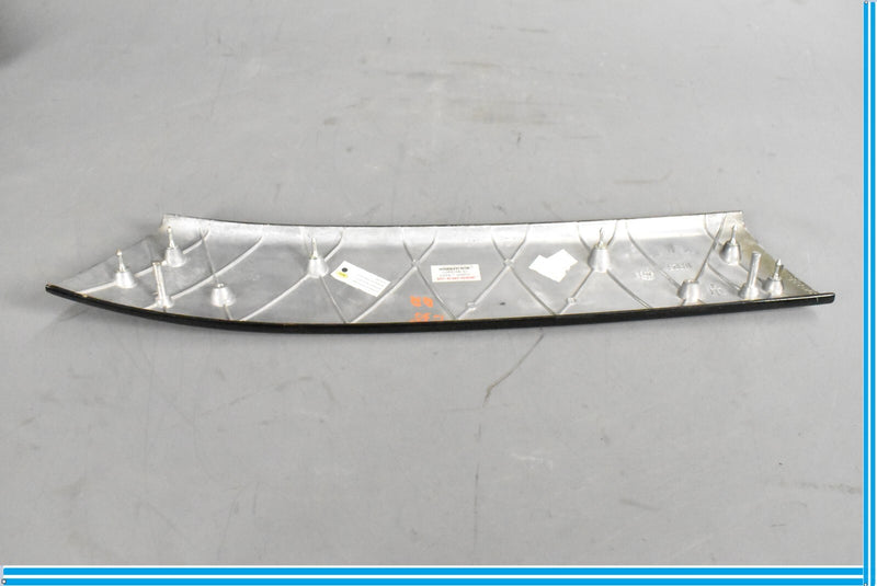 Load image into Gallery viewer, 04-13 Maserati Quattroporte M139 Rear Right Door Trim Panel Molding 66940500 Oem