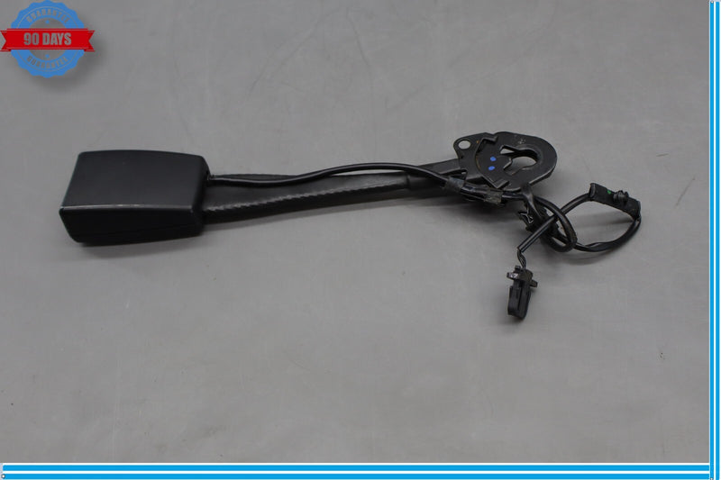 Load image into Gallery viewer, 12-18 Audi A6 Front Right Passenger Side Seat Belt Seatbelt Buckle Receiver Oem