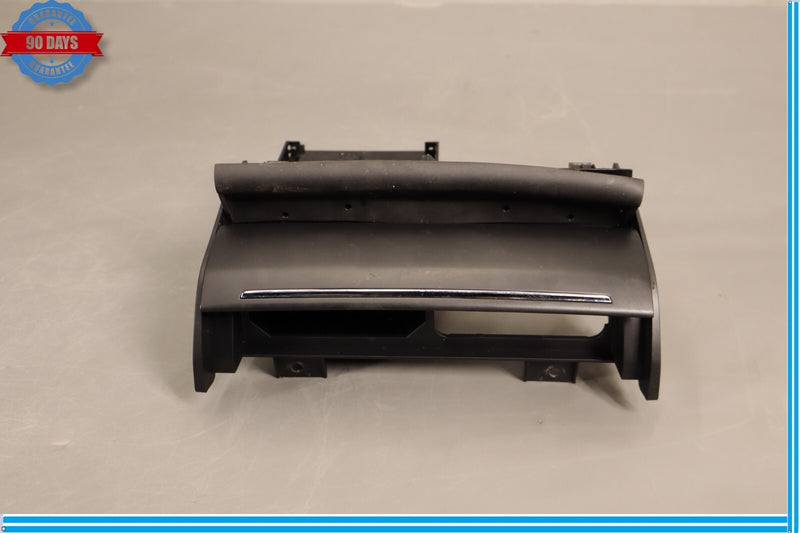 Load image into Gallery viewer, 14-19 Maserati Ghibli Dash AUX USB Phone Storage Box Compartment Oem