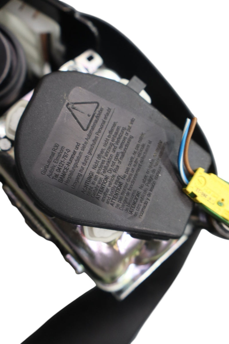 Load image into Gallery viewer, 12-18 Mercedes CLS550 E350 Front Right Passenger Side Seatbelt Retractor Oem