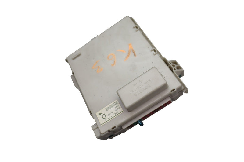 Load image into Gallery viewer, 06-11 Lexus GS350 GS460 Rear Back Fuse Box Junction Block Control Module Oem