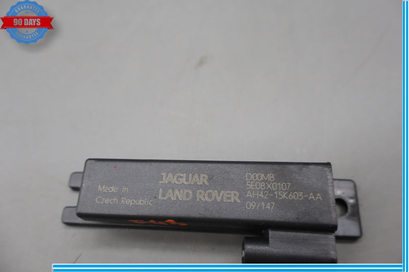 Load image into Gallery viewer, 10-12 Range Rover HSE Keyless Entry Antenna Control Module Black Oem