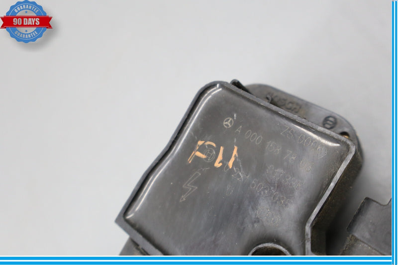 Load image into Gallery viewer, 03-06 Mercedes R230 SL500 Engine Ignition Coil Pack A0001587803 Oem