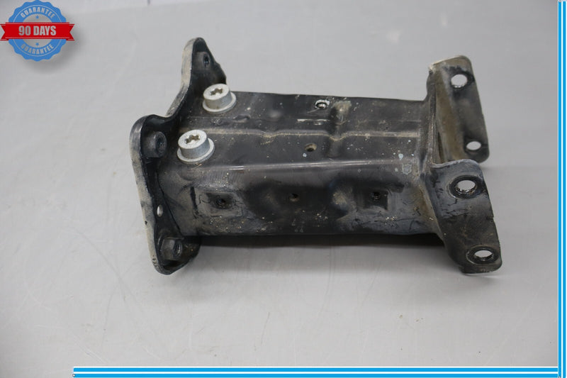 Load image into Gallery viewer, 07-13 Mercedes S550 W221 Front Left Driver Side Bumper Reinforcement Bracket Oem