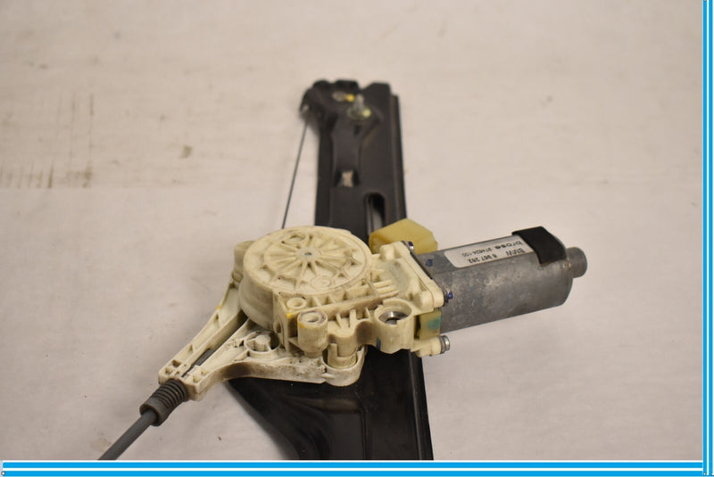 Load image into Gallery viewer, 2007-2013 BMW E70 X5 FRONT RIGHT PASSENGER DOOR WINDOW REGULATOR MOTOR