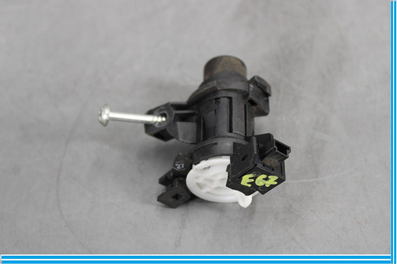 Load image into Gallery viewer, 08-17 Mercedes E350 E550 C300 C250 W207 Rear Trunk Lid Latch Lock Cylinder Oem