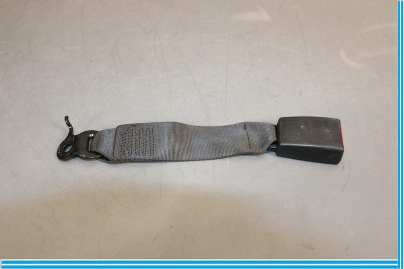 Load image into Gallery viewer, 09-15 BMW 750Li F01 F02 Rear Center Middle Seat Belt Seatbelt Buckle Oem