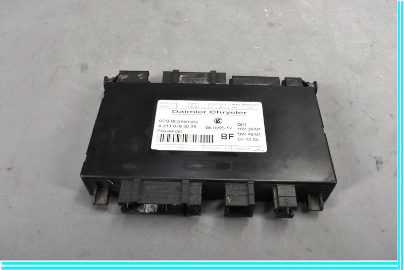 Load image into Gallery viewer, 03-11 Mercedes SLK280 SLK350 Front Right Side Seat Control Module Oem