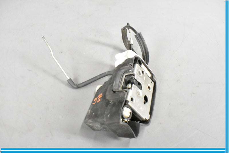 Load image into Gallery viewer, 04-13 Maserati Quattroporte M139 Rear Left Driver Door Lock Latch Actuator Oem