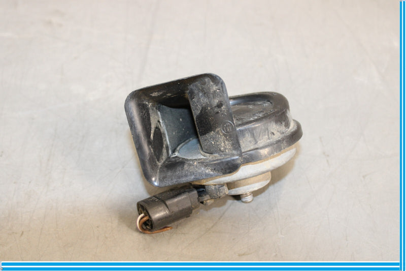 Load image into Gallery viewer, 06-13 BMW 335i 328i Front Right Side High / Low Pitch Horn Oem