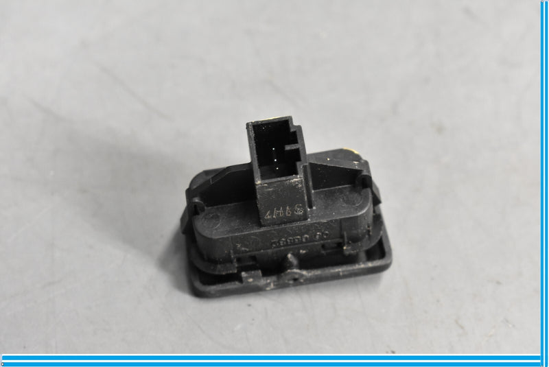 Load image into Gallery viewer, 04-11 Volvo C70 Front Door Lock Control Switch Button Oem