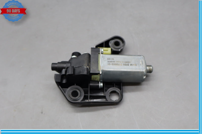 Load image into Gallery viewer, 09-12 BMW 740i 750i Rear Left Driver Door Window Sun Shade Blind Motor Oem
