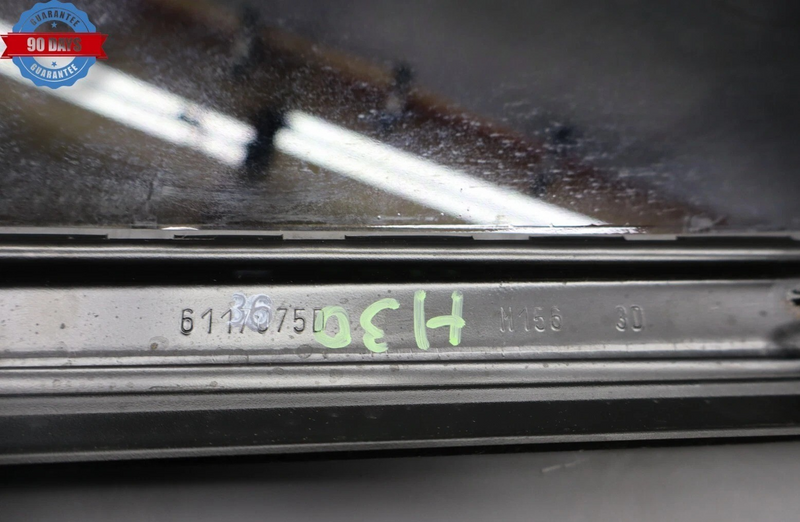 Load image into Gallery viewer, 14-22 Maserati Ghibli Sun Roof SunRoof Moon Roof Glass Panel 6117075D Oem