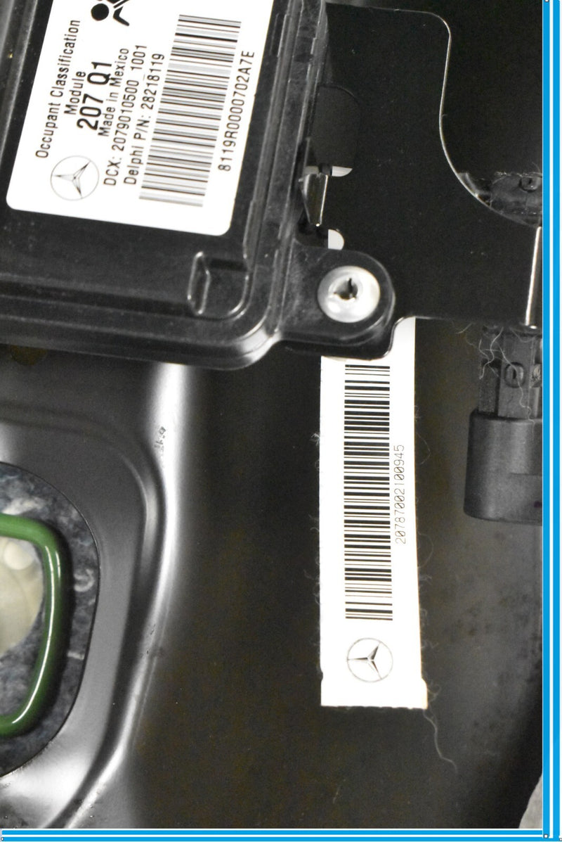 Load image into Gallery viewer, 10-13 W207 MERCEDES E350 E550 COUPE RIGHT LOWER SEAT CUSHION 2078700110 OEM