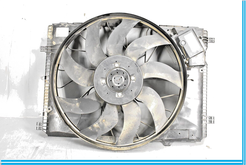Load image into Gallery viewer, 12-18 Mercedes CLS550 Engine Motor Cooling Fan W/Clutch Oem