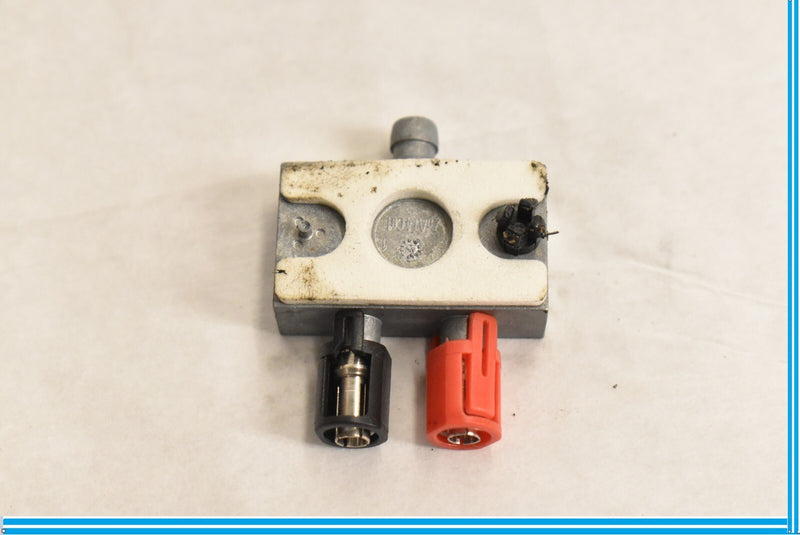 Load image into Gallery viewer, 07-14 Mercedes CL550 CL600 W216 Antenna Amplifier Splitter Connector Oem