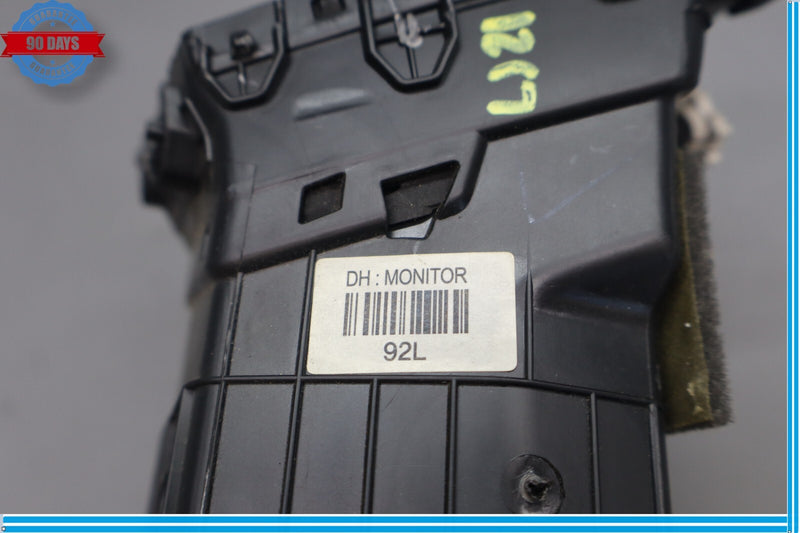Load image into Gallery viewer, 15-20 Hyundai Genesis G80 Front Left Side Dash Inner Air Outlet Vent Trim Oem