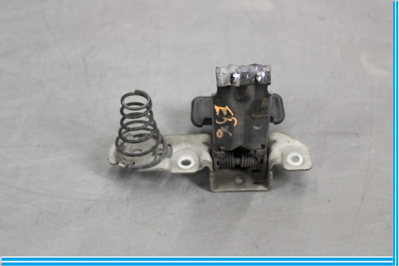 Load image into Gallery viewer, 03-06 Mercedes SL500 SL600 R230 Front Left or Right Hood Lock Latch Oem
