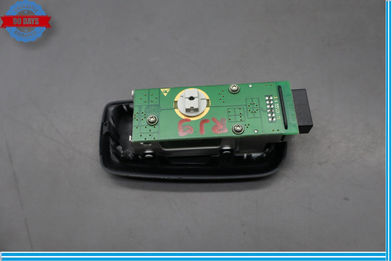Load image into Gallery viewer, 10-16 Porsche Panamera 970 Hybrid Rear Right Passenger Side Reading Light Oem
