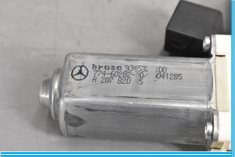 Load image into Gallery viewer, 12-16 Mercedes CLS550 Front Right Passenger Side Door Window Regulator Motor Oem