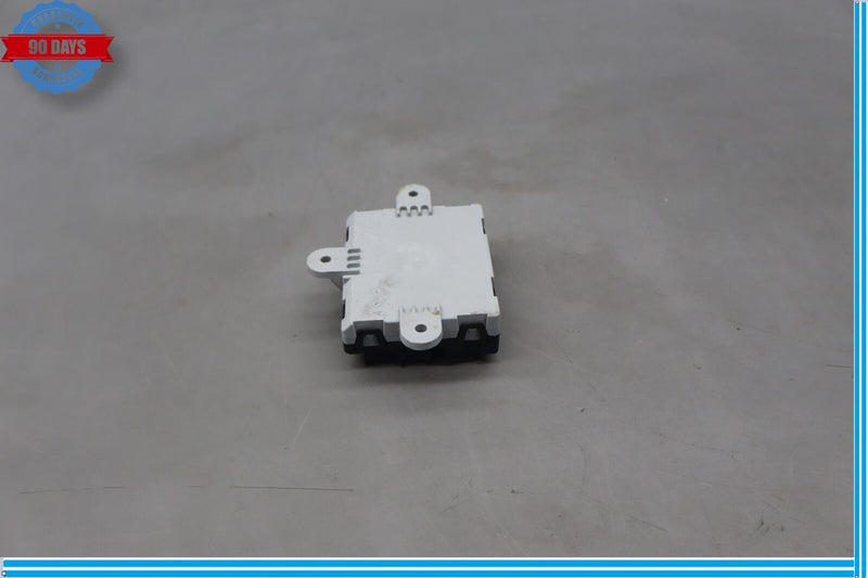 Load image into Gallery viewer, 17-22 Land Rover Range Rover Sport Front Right Side Door Control Module Oem