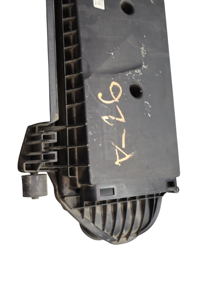 Load image into Gallery viewer, 06-16 Mercedes W212 E350 E550 Air Intake Cleaner Filter Housing Box Oem