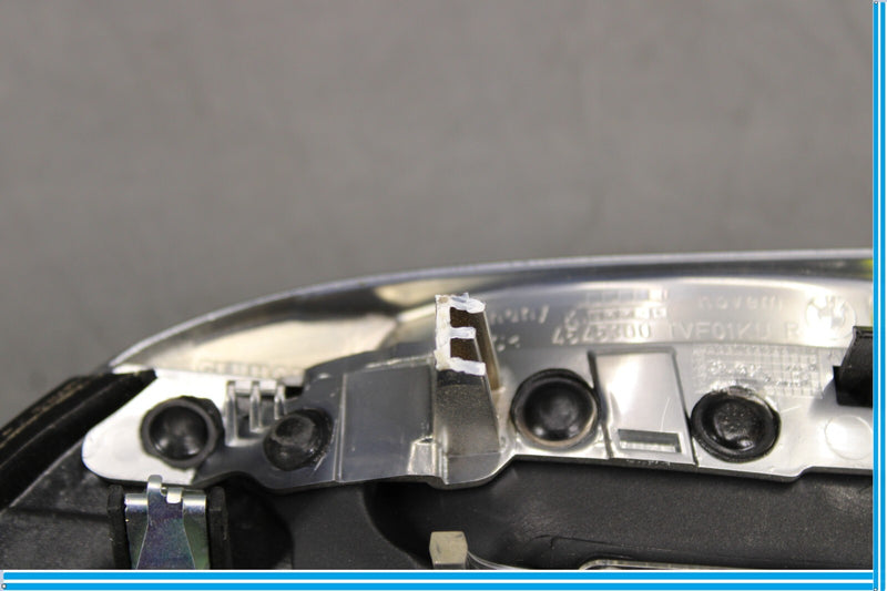 Load image into Gallery viewer, 09-15 BMW 750i 750Li F01 F02 Front Right Side Door Trim Cover Panel Oem