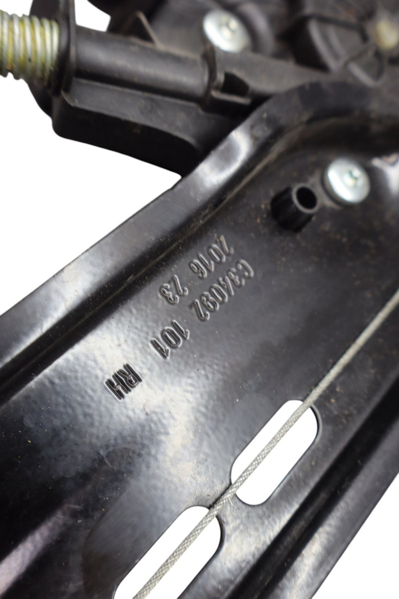 Load image into Gallery viewer, 16-20 Jaguar XE Front Right Passenger Side Door Window Regulator Oem