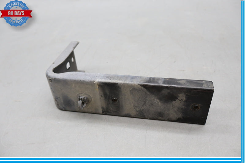 Load image into Gallery viewer, 11-13 Infiniti QX56 Front Left or Right Lower Bumper Cover Retainer Oem