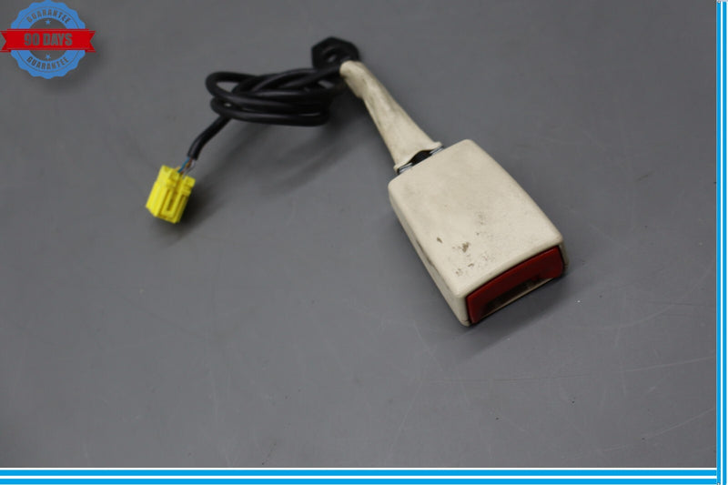 Load image into Gallery viewer, 03-06 Mercedes R230 SL500 SL55 AMG Front Left Driver Side Seat Belt Buckle Oem