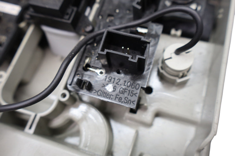 Load image into Gallery viewer, 12-18 Audi A6 Quattro Front Overhead Console Reading Dome Light Lamp Oem