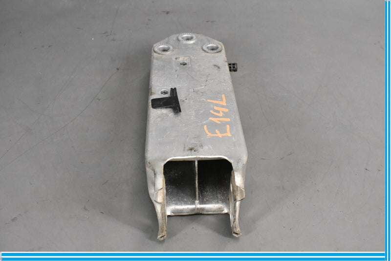 Load image into Gallery viewer, 09-12 BMW 750i 750Li Front Left Driver Reinforcement Bar Mount Bracket Oem