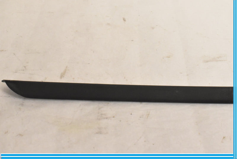 Load image into Gallery viewer, 09-15 BMW 750i 750Li F01 F02 Rear Right Door Window Molding Trim Cover Oem