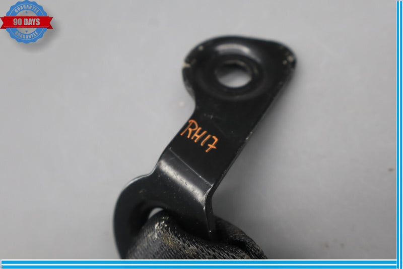 Load image into Gallery viewer, 08-15 Mercedes C300 C350 C63 AMG Front Right Side Seatbelt Seat Belt Buckle Oem