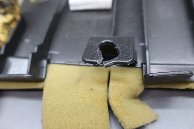 Load image into Gallery viewer, 14-17 Maserati Quattroporte Rear Left Side Upper C-Pillar Trim Cover Oem