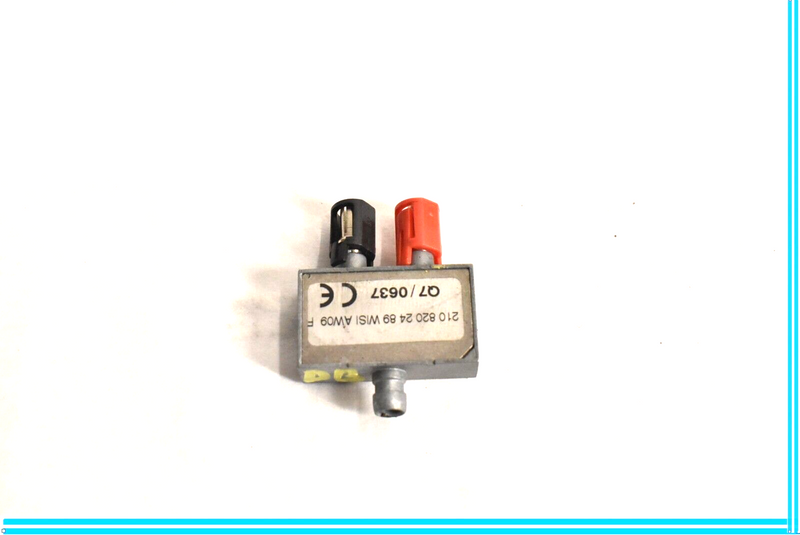 Load image into Gallery viewer, 07-14 Mercedes CL550 CL600 W216 Antenna Amplifier Splitter Connector Oem