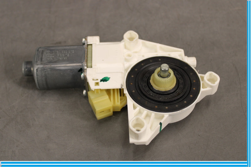 Load image into Gallery viewer, 06-12 Mercedes W164 GL450 Front Right Side Window Regulator Motor Oem