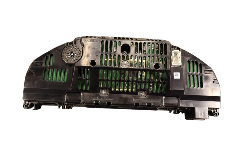 Load image into Gallery viewer, 10-13 Mercedes E500 E350 CLS550 Instrument Cluster Gauge Speedometer OEM