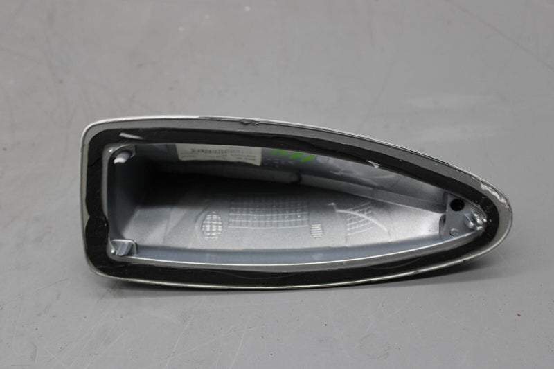 Load image into Gallery viewer, 11-16 BMW 528i 535i 550i F10 AM FM Radio Shark Fin Antenna Assembly Oem