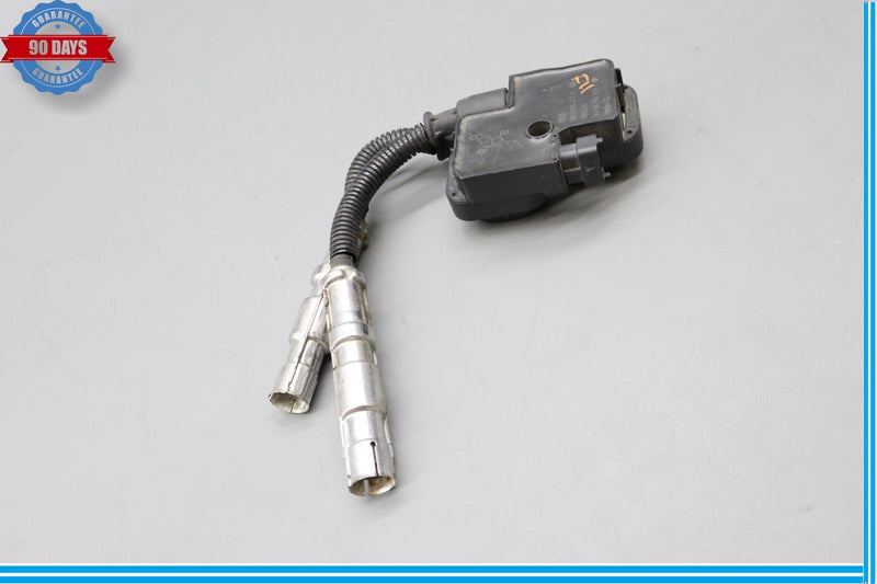 Load image into Gallery viewer, 03-06 Mercedes R230 SL500 Engine Ignition Coil Pack A0001587803 Oem