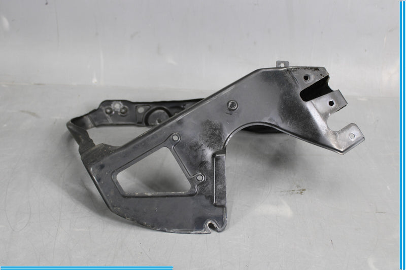Load image into Gallery viewer, 00-06 Mercedes W220 S500 Front Left Side Headlight Support Bracket Oem