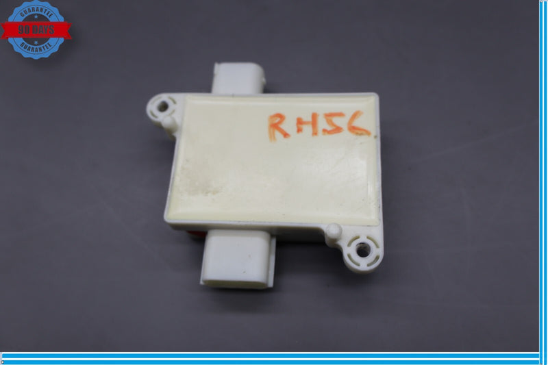 Load image into Gallery viewer, 15-20 Hyundai Genesis G80 Right Side Seat Occupant Detection Sensor Module Oem