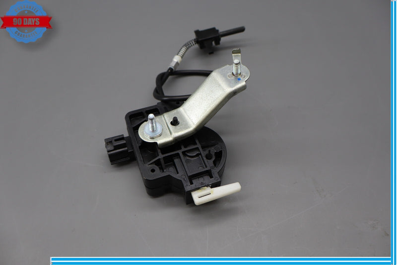 Load image into Gallery viewer, 07-17 Lexus LS460 Fuel Filler Gas Tank Door Release Lock Latch Actuator Oem