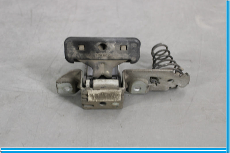 Load image into Gallery viewer, 03-06 Mercedes SL500 SL600 R230 Front Left or Right Hood Lock Latch Oem